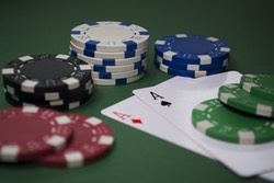 Spela poker online