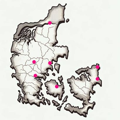 Karta över Danmark där de danska casinonas position är markerade med rosa prickar